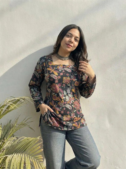 VeraBloom Kurti